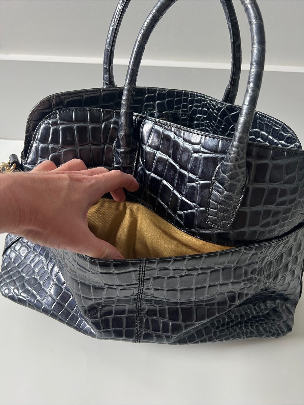 ANTONIO MELANI unique blue /Black Croc-Embossed Satchel with Detachable Strap - Picture 10 of 11